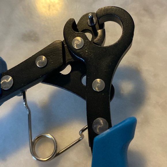 RetroCraft Jewelry - 1-Step Looper - Jewelry Making Tool